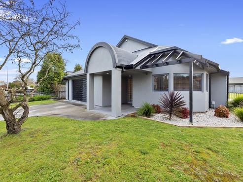 11 Meridian Place, Flagstaff
