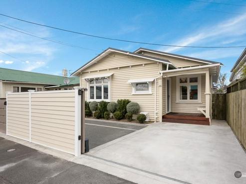 24 South Street, Petone