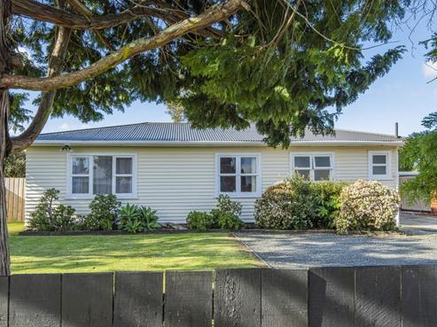8 Erin Street, Tikipunga