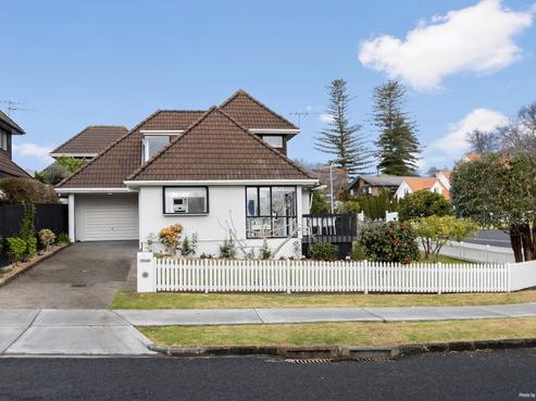 1 Eastridge Court, Northpark