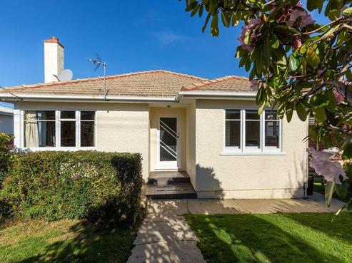 157 Easther Crescent, Kew