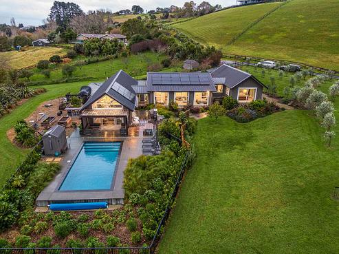 10 Tamahunga Drive, Matakana