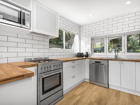 24 Holiday Road, Stanmore Bay