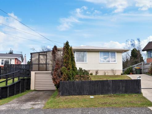 18 Mount View Drive, Mangakakahi