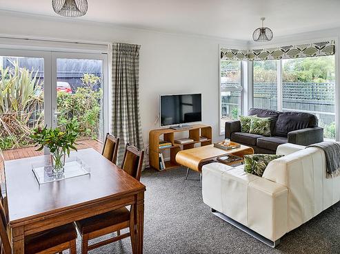 43A Pukatea Street, Eastbourne