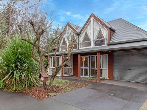 2/67 Vincent Place, Opawa