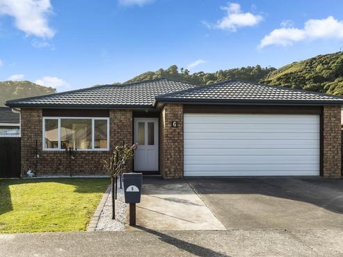 6 Sun Valley Grove, Wainuiomata