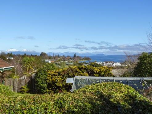 2/10 Te Hepera Street, Waipahihi
