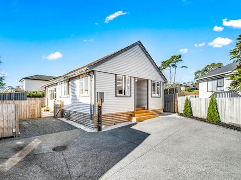 921C Whangaparaoa Road, Manly