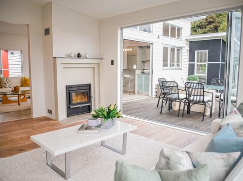 125 Bodhisattva Road, Waitoki