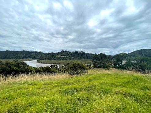 42 Weranui Road, Waiwera