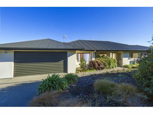 64 Olympus Way, Richmond