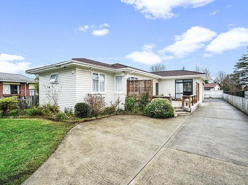 10 Odette Street, Bader
