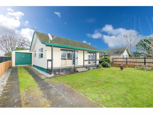 407 Kahikatea Drive, Dinsdale