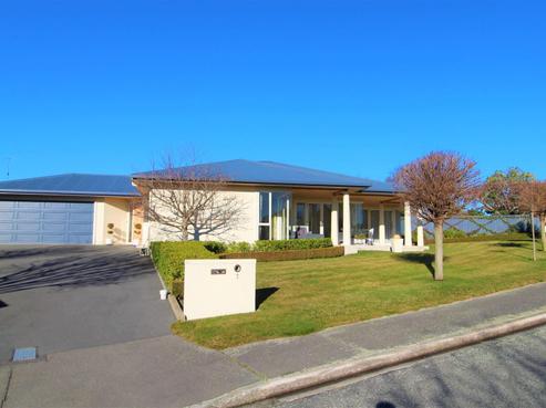 7 Chateau Close, Gleniti