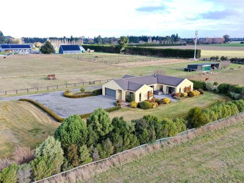201 Lehmans Road, Fernside