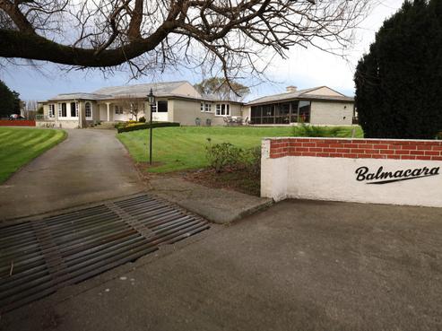22 District Road, Waimatua