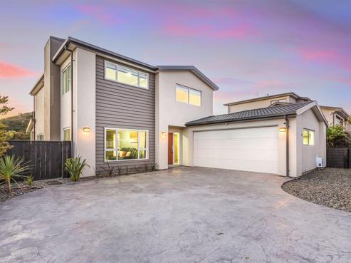 4 Paparoa Crescent, Aotea