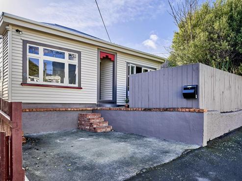 9 Glendavar Street, Berhampore