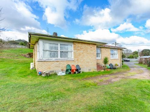 24 Hunt Crescent, Hillcrest