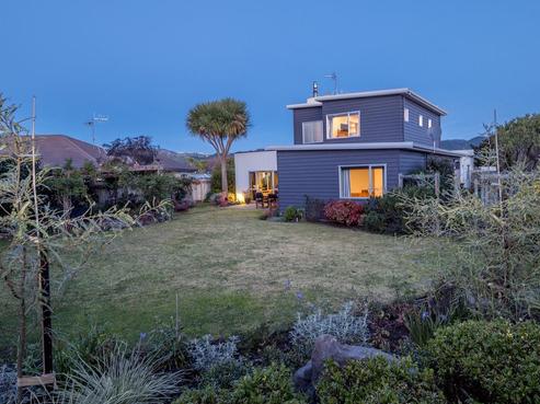 6 San Priamo Place, Paraparaumu Beach