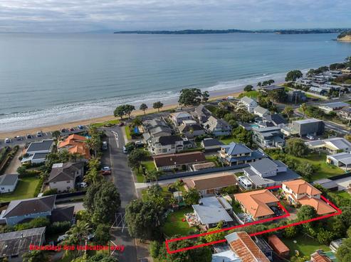 2/58 Walton Street, Red Beach