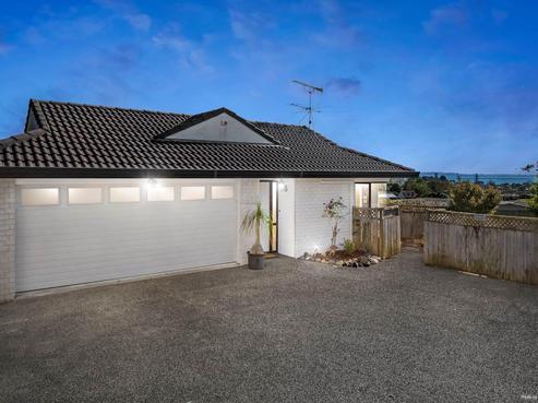 760A Whangaparaoa Road, Manly
