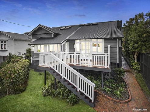 9 Chisenhall Street, Karori