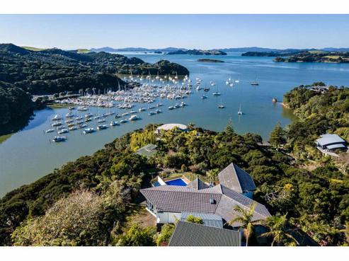 65 Doves Bay Road, Kerikeri