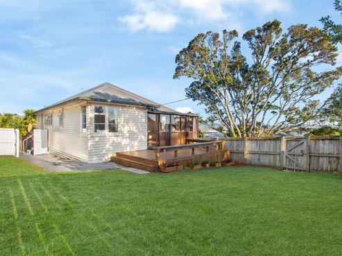 79 Awaroa Road, Sunnyvale