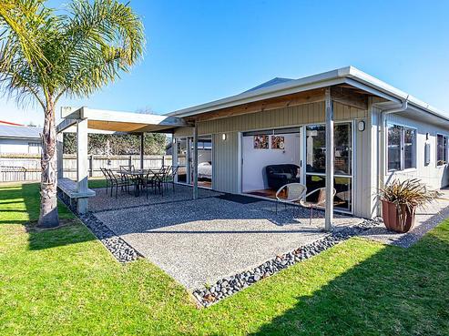 115 Weka Street, Whangamata