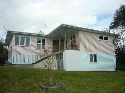 107 Hurndall Street East, Maungaturoto