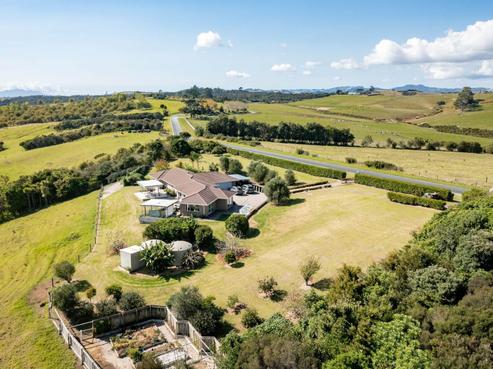 205 Cemetery Road, Te Arai