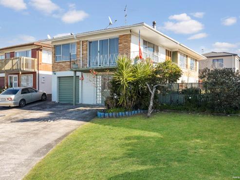 10 Bodi Place, Te Atatu South