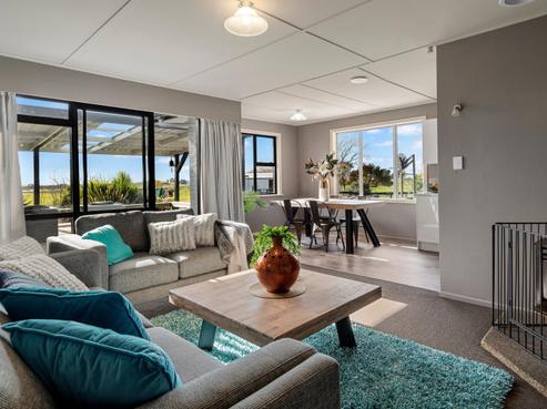2221 State Highway 2, Pukehina