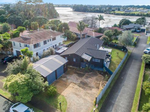 21 Riverside Drive, Waiuku