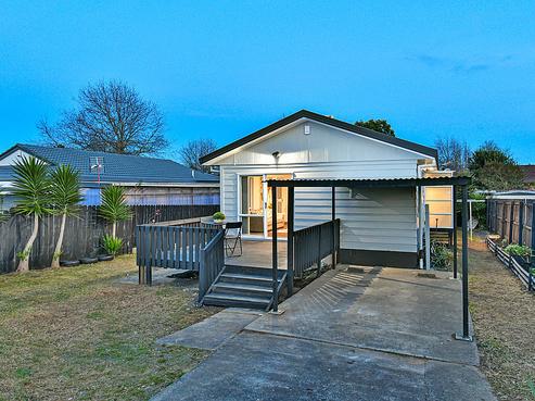 2/66 Palmers Road, Clendon Park