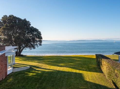 5 Claude Road, Stanmore Bay
