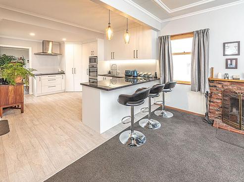 51 Peakes Road, Springvale