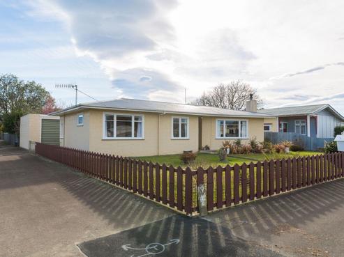 35 Trafalgar Street, Dannevirke