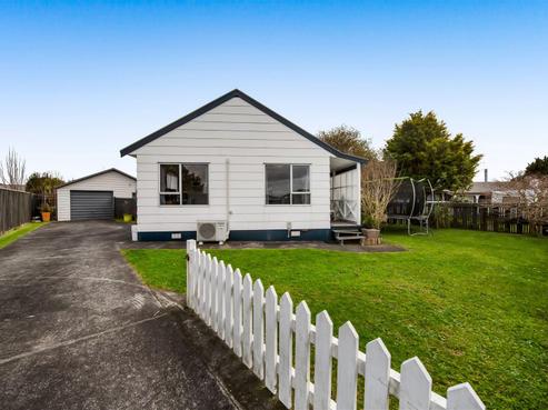 4 Desmond Place, Bell Block