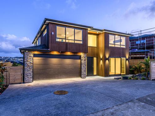 8 Hanikura Street, Long Bay
