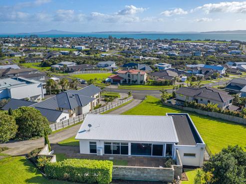 31 Liberty Crescent, Beachlands
