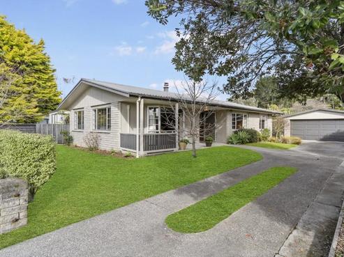 126 Mckellar Place, Whangamata