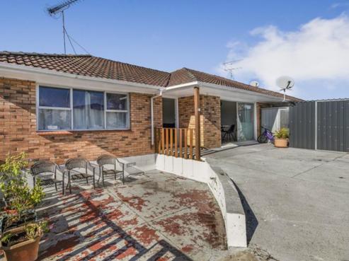 2/55 Glenmore Road, Sunnyhills