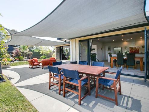 25 Delta Mews Place, Clive