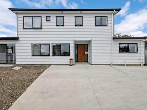 21 Frobisher Way, Clendon Park