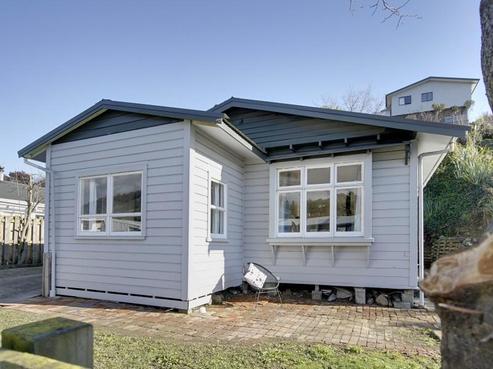 128 Saint Vincent Street, Toi Toi