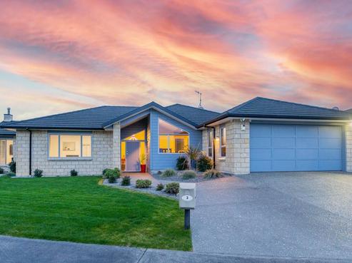 3 Monarch Place, Paraparaumu Beach