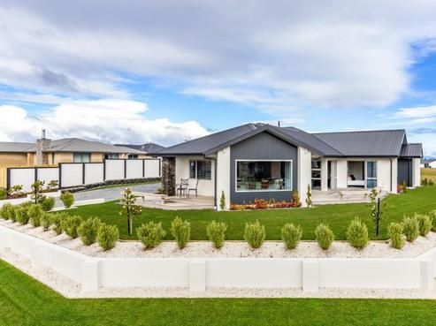 2 Uku Way, Wharewaka